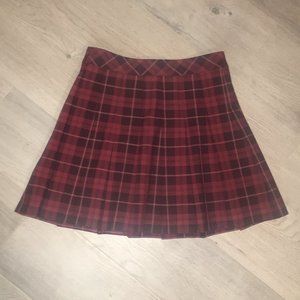 Aritzia Sunday Best Olive Mini 15" Skirt